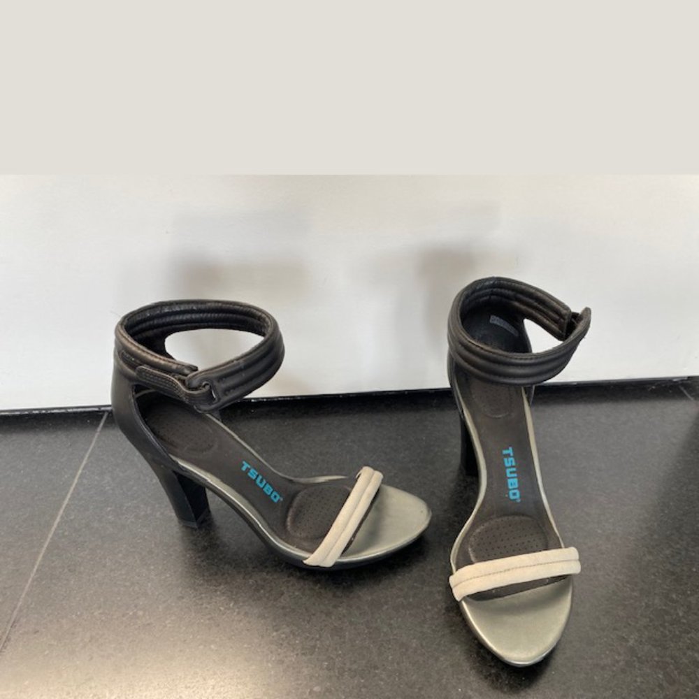 Tsubo high heels